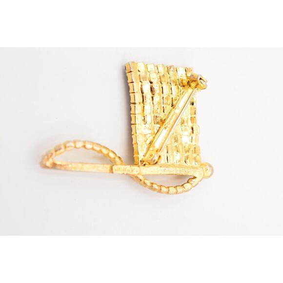 Rafaelia Vintage Pin Brooch American Flag USA Gold Tone Signed 1980s BinAH - Picture 10 of 12